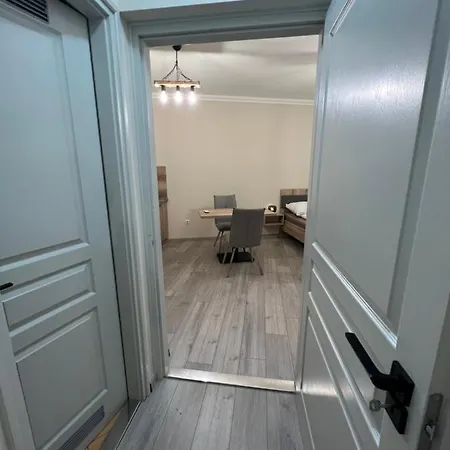 Alina Apartman