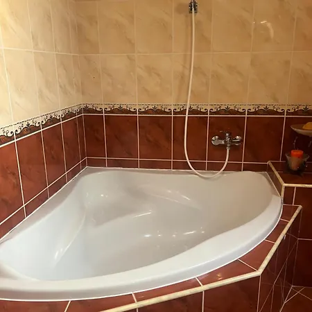 Alina Apartman